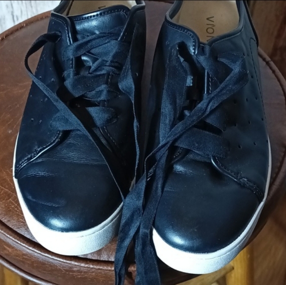 Vionic Keke sneaker black leather ribbon laces size 9.5 - Picture 8 of 9